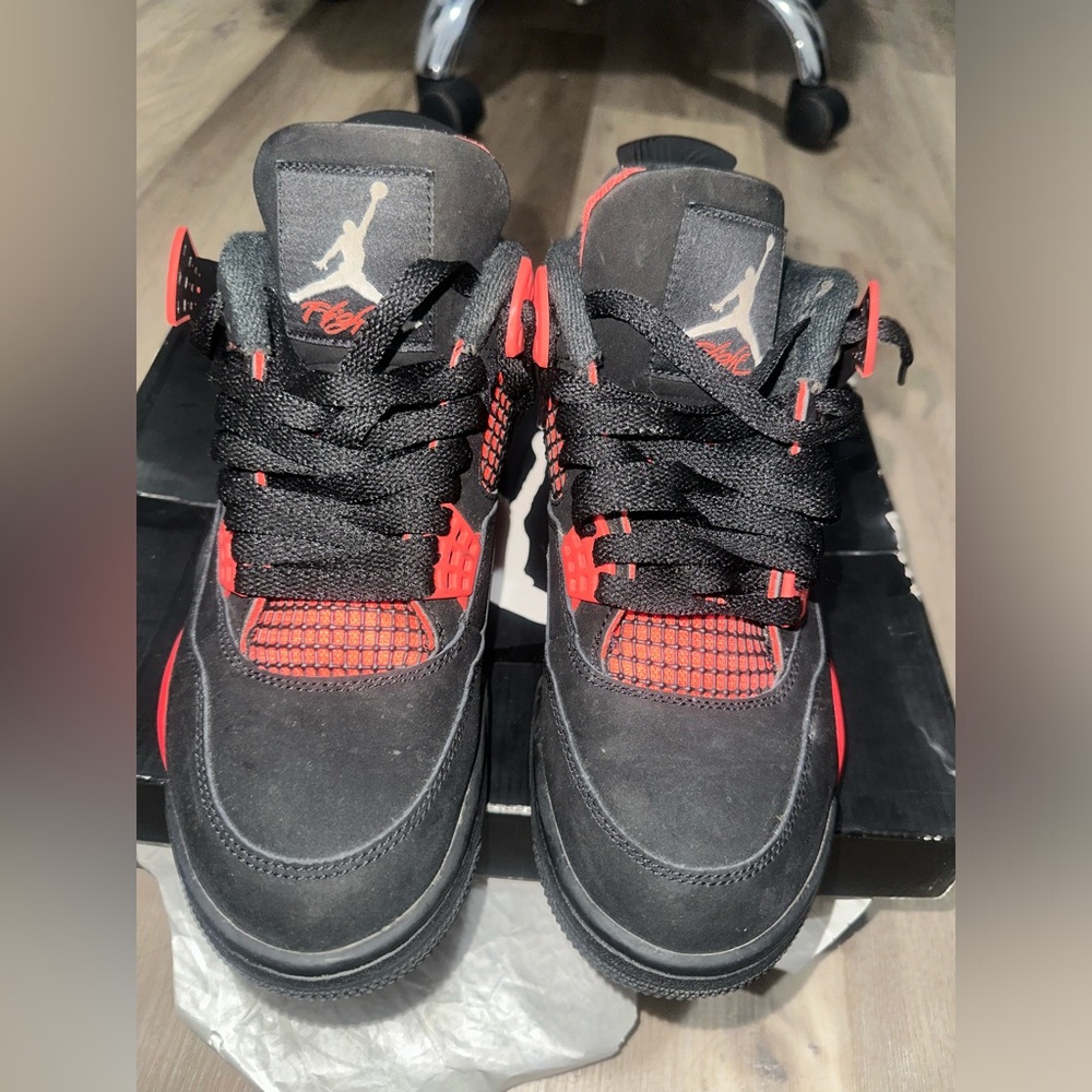 Jordan red thunder 4s